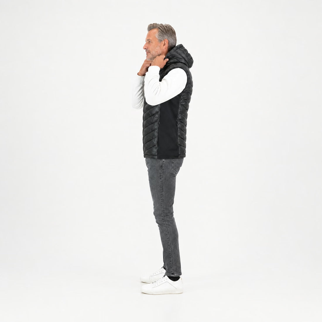 Zijkant van de Høgge verwarmde bodywarmer heren met capuchon